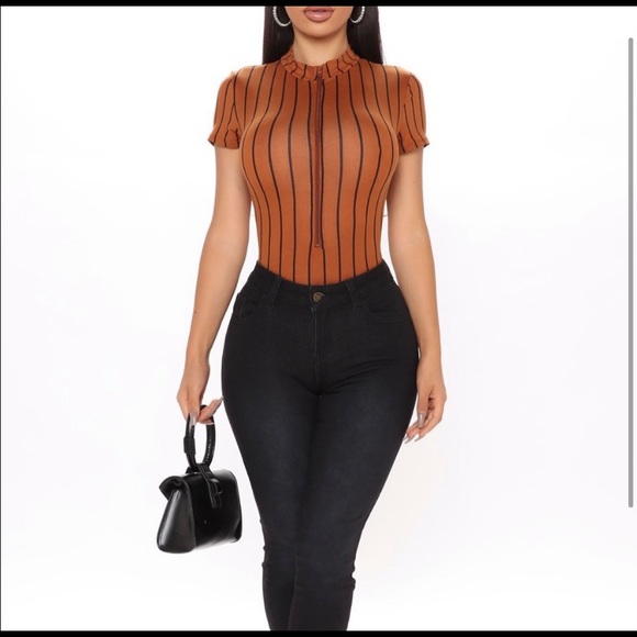 Fashion Nova striped bodysuit - Picture 2 of 7